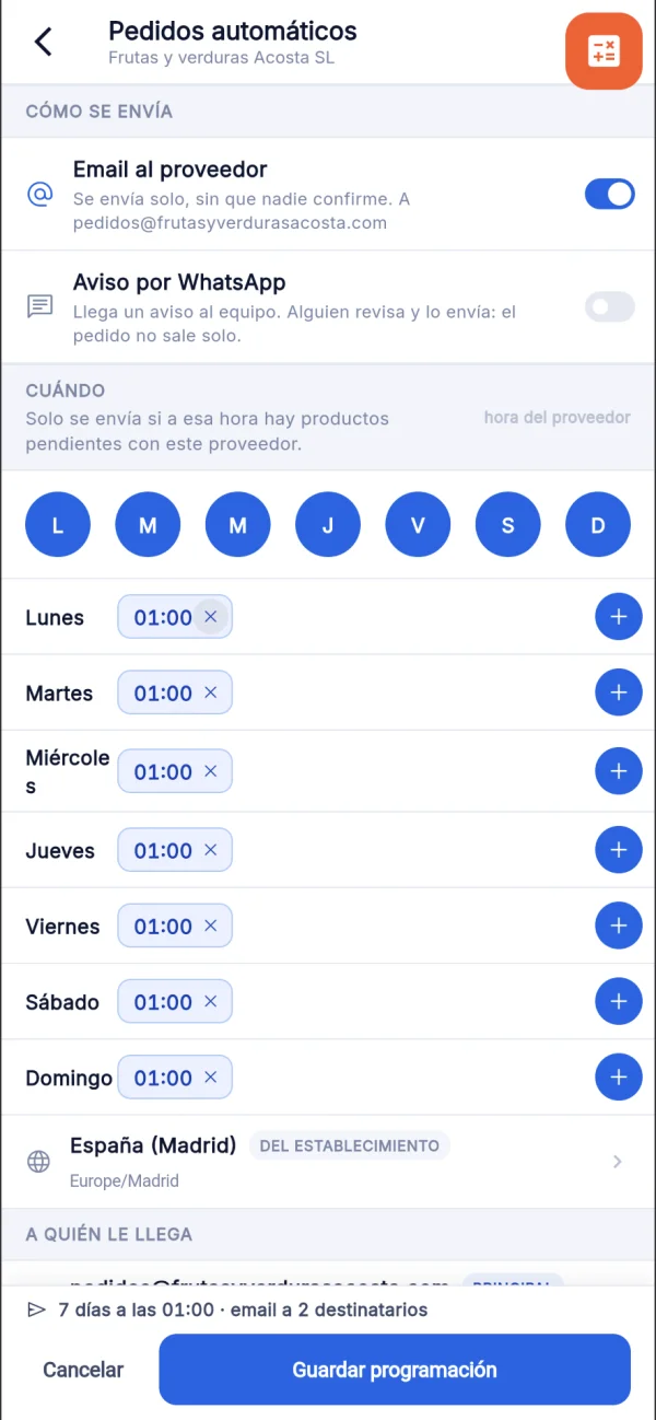 Pedidos automáticos por proveedor: días y horas de envío; por email el pedido se envía sin confirmación y por WhatsApp la app avisa para que el equipo lo revise y lo envíe